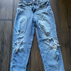Cute mom jeans. Size 1. Barley worn.